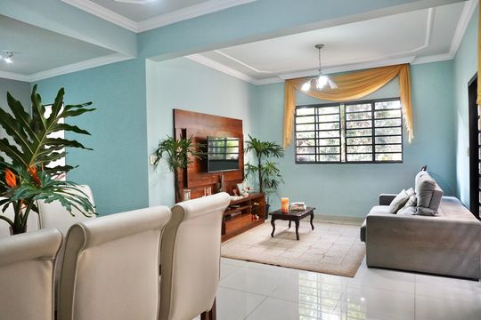 Casa à venda com 3 quartos, 210m² em Pqe Recreio, Contagem