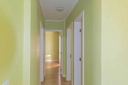 Corredor de apartamento à venda com 3 quartos, 92m² em Centro, Canoas