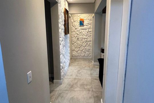Corredor de casa à venda com 3 quartos, 220m² em Santo Afonso, Novo Hamburgo