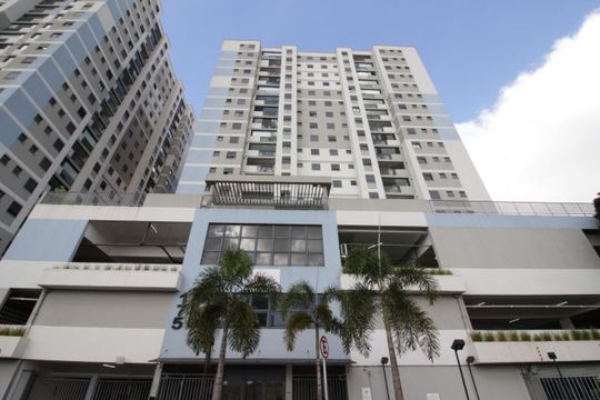Fachada de apartamento à venda com 2 quartos, 48m² em Centro, Osasco