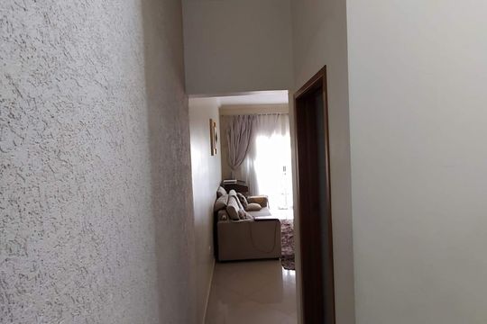 Corredor de casa à venda com 3 quartos, 204m² em Vila Nhocuné, São Paulo