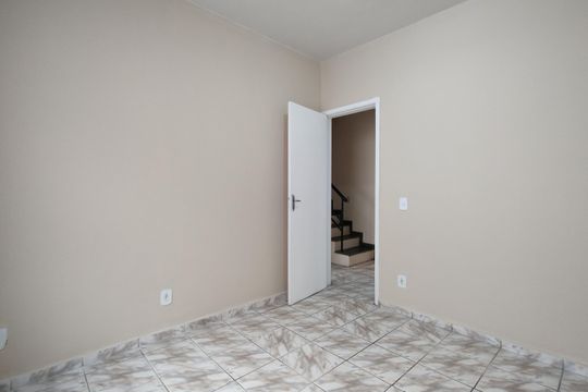 Quarto 3 de casa de condomínio à venda com 3 quartos, 110m² em Taquara, Rio de Janeiro