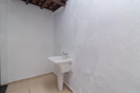 Área de Serviço de casa de condomínio para alugar com 2 quartos, 54m² em Vila Ré, São Paulo