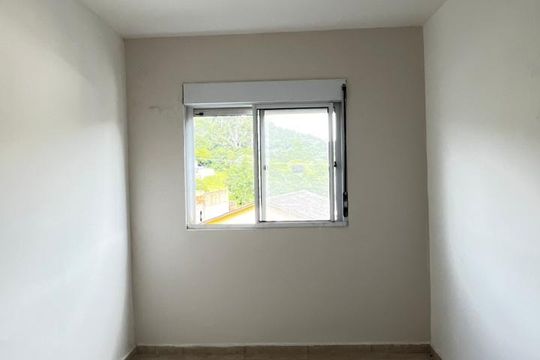 Quarto de apartamento para alugar com 2 quartos, 44m² em Campo Novo, Porto Alegre