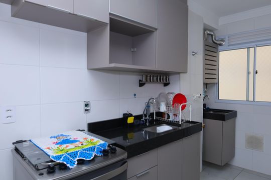 Cozinha de apartamento para alugar com 2 quartos, 44m² em Colônia (zona Leste), São Paulo