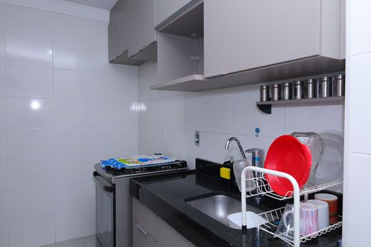 Cozinha de apartamento para alugar com 2 quartos, 44m² em Colônia (zona Leste), São Paulo