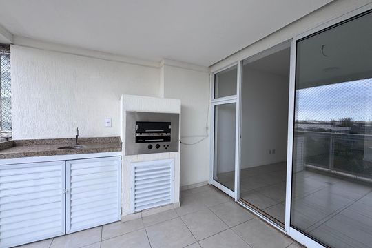Varanda de apartamento para alugar com 3 quartos, 81m² em Barra da Tijuca, Rio de Janeiro