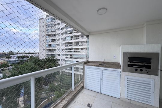 Varanda de apartamento para alugar com 3 quartos, 81m² em Barra da Tijuca, Rio de Janeiro