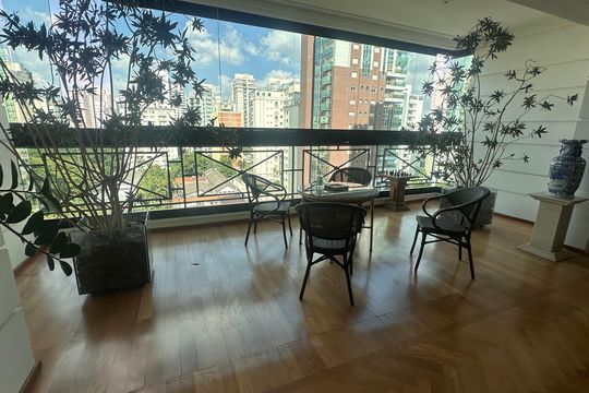Apartamento à venda com 5 quartos, 360m² em Campo Belo, São Paulo