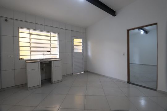 Sala e Cozinha de casa para alugar com 1 quarto, 42m² em Vila Ester, São Paulo