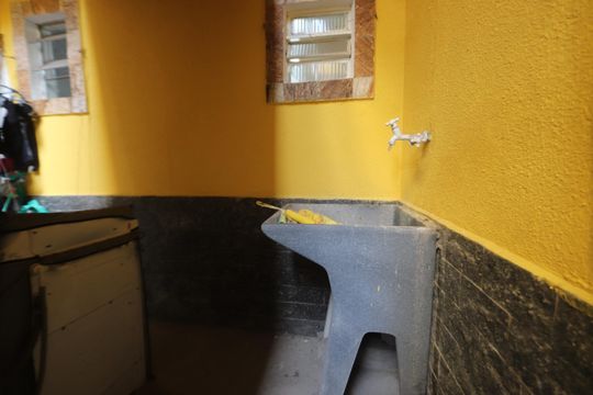 Lavanderia de casa para alugar com 1 quarto, 42m² em Vila Ester, São Paulo