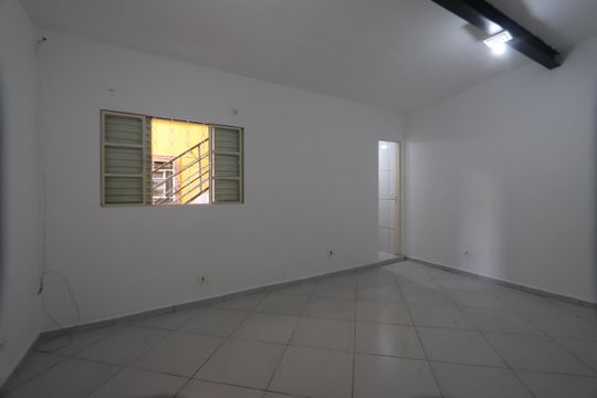 Quarto de casa para alugar com 1 quarto, 42m² em Vila Ester, São Paulo