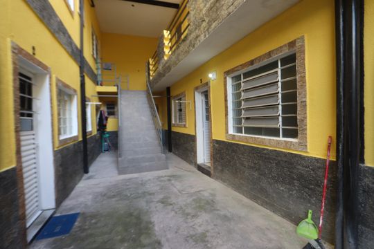 Área Comum de casa para alugar com 1 quarto, 42m² em Vila Ester, São Paulo