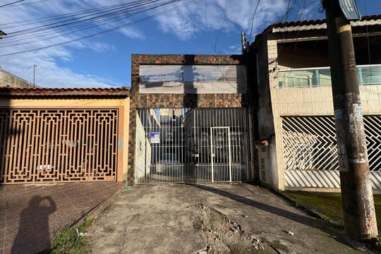 Fachada de casa para alugar com 1 quarto, 34m² em Vila Ester, São Paulo