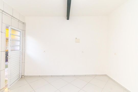 Sala de casa para alugar com 1 quarto, 34m² em Vila Ester, São Paulo