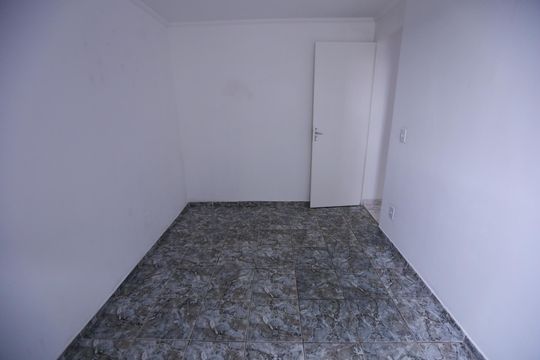 Quarto 2 de apartamento para alugar com 2 quartos, 55m² em Perus, São Paulo