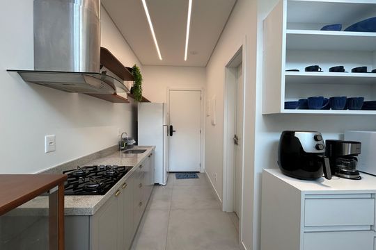 Cozinha  de apartamento para alugar com 1 quarto, 50m² em Lagoa Pequena, Florianópolis