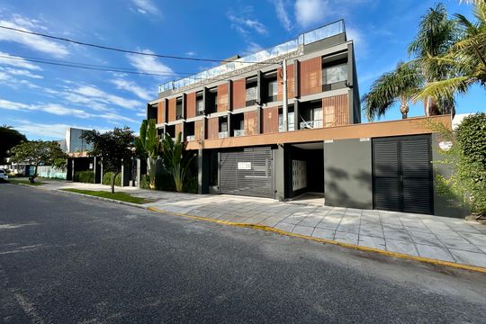 Fachada de apartamento para alugar com 1 quarto, 50m² em Lagoa Pequena, Florianópolis