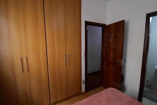 Apartamento à venda com 3 quartos, 88m² em Caiçaras, Belo Horizonte