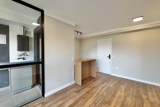 Sala de apartamento para alugar com 2 quartos, 70m² em Alphaville Empresarial, Barueri