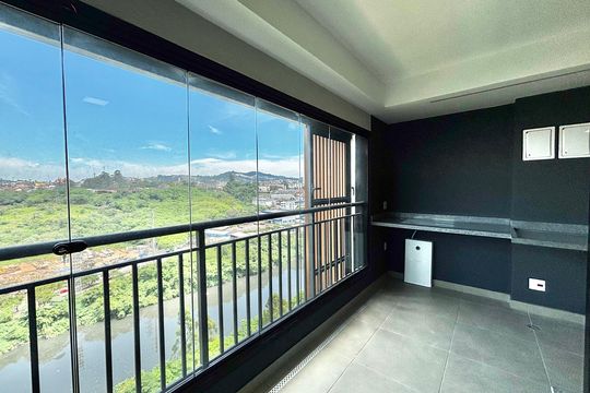 Sacada  de apartamento para alugar com 2 quartos, 70m² em Alphaville Empresarial, Barueri