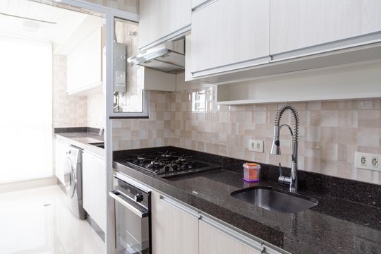 Cozinha de apartamento para alugar com 2 quartos, 63m² em Vila Endres, Guarulhos