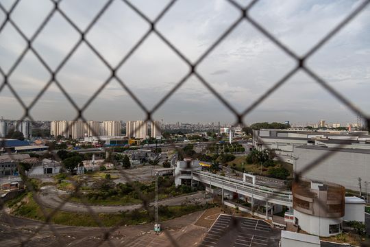 Vista da Suíte  de apartamento para alugar com 2 quartos, 63m² em Vila Endres, Guarulhos
