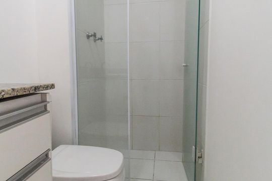 Banheiro da Suíte de apartamento para alugar com 1 quarto, 50m² em Melville Empresarial Ii, Barueri