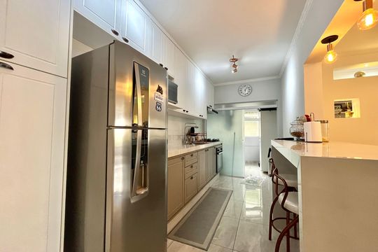 Cozinha de apartamento para alugar com 2 quartos, 83m² em Jardim Oriental, São Paulo