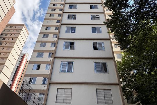 Fachada do bloco de apartamento para alugar com 2 quartos, 86m² em Jardim Iris, São Paulo