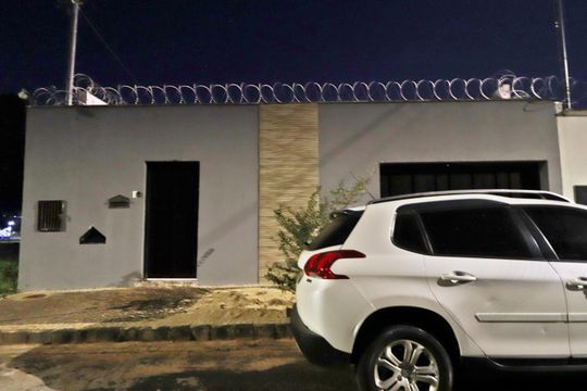 Fachada de casa para alugar com 3 quartos, 93m² em Santa Rosa, Uberlândia