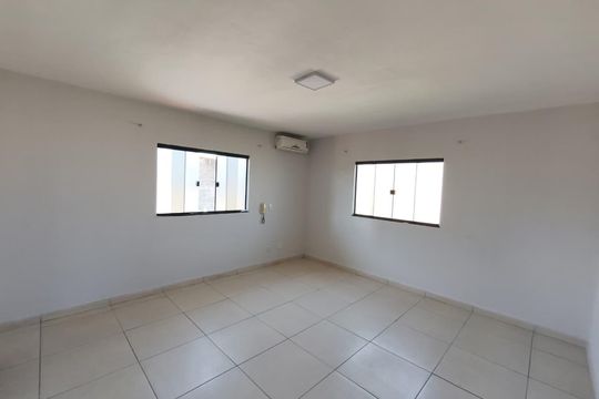 Quarto de casa para alugar com 4 quartos, 230m² em Setor Faicalville, Goiânia
