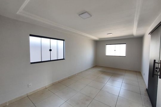 Casa para alugar com 4 quartos, 230m² em Setor Faicalville, Goiânia