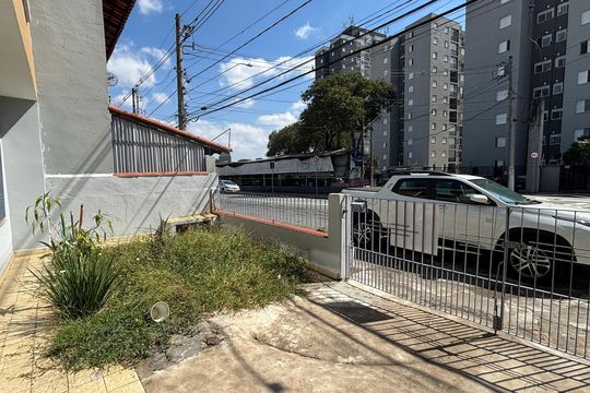Garagem de casa para alugar com 4 quartos, 252m² em Utinga, Santo André