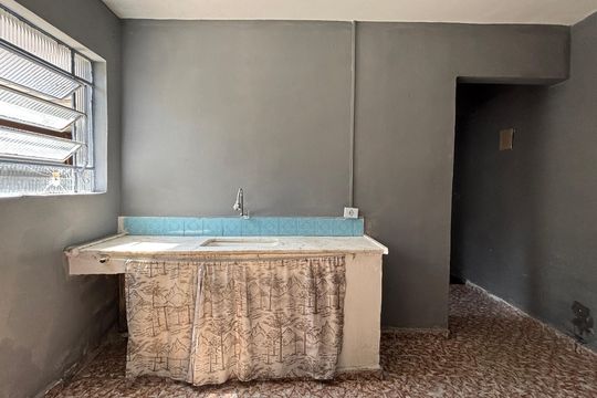 Cozinha da Edícula  de casa para alugar com 4 quartos, 252m² em Utinga, Santo André