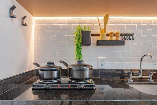 Cozinha de kitnet/studio à venda com 1 quarto, 21m² em Paraíso, São Paulo