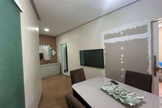 Sala de casa para alugar com 2 quartos, 150m² em Vila Valqueire, Rio de Janeiro