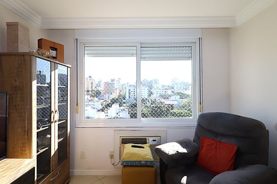 Janela da Sala de apartamento para alugar com 2 quartos, 151m² em Petrópolis, Porto Alegre