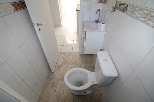 Banheiro de casa para alugar com 1 quarto, 60m² em Vila Nova Mazzei, São Paulo