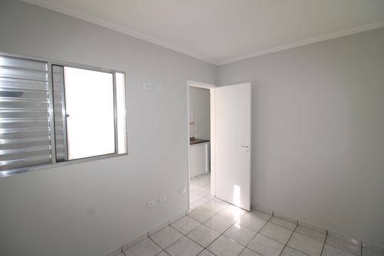 Quarto 1 de casa para alugar com 1 quarto, 60m² em Vila Nova Mazzei, São Paulo
