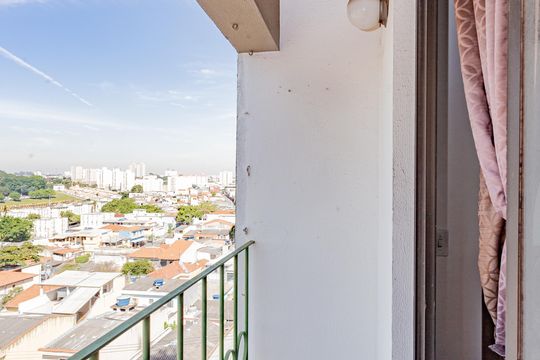 Vista da sala de apartamento para alugar com 2 quartos, 63m² em Vila Liviero, São Paulo