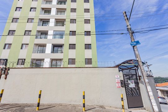 Fachada de apartamento para alugar com 2 quartos, 63m² em Vila Liviero, São Paulo