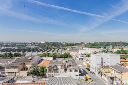 Vista da sala de apartamento para alugar com 2 quartos, 63m² em Vila Liviero, São Paulo