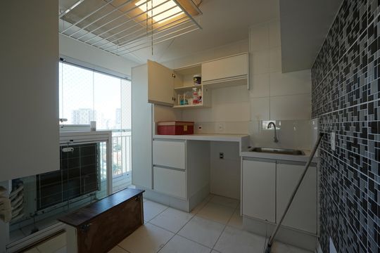 Área de Serviço de apartamento à venda com 3 quartos, 130m² em Jardim da Gloria, São Paulo
