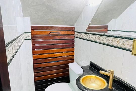 Lavabo de casa de condomínio para alugar com 2 quartos, 70m² em Chácara Pavoeiro, Cotia