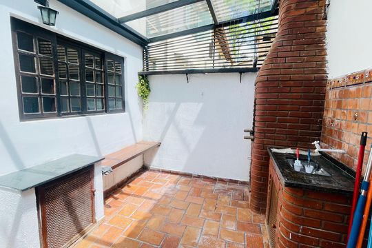 Churrasqueira de casa de condomínio para alugar com 2 quartos, 70m² em Chácara Pavoeiro, Cotia