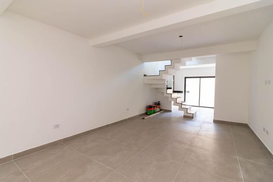 Área comum de casa à venda com 3 quartos, 90m² em Jardim Paraíso, São Paulo