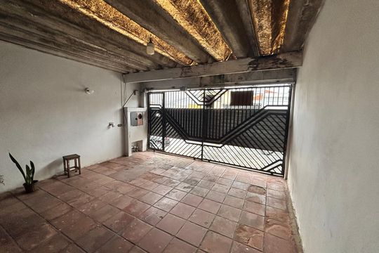 Garagem de casa à venda com 3 quartos, 125m² em Cidade Líder, São Paulo