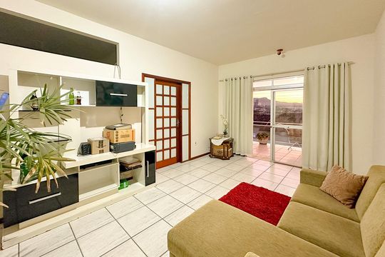 Sala de TV de casa para alugar com 4 quartos, 280m² em Forquilhinhas, São José