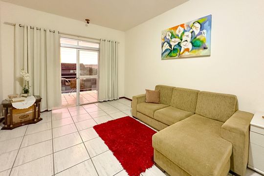 Sala de TV de casa para alugar com 4 quartos, 280m² em Forquilhinhas, São José